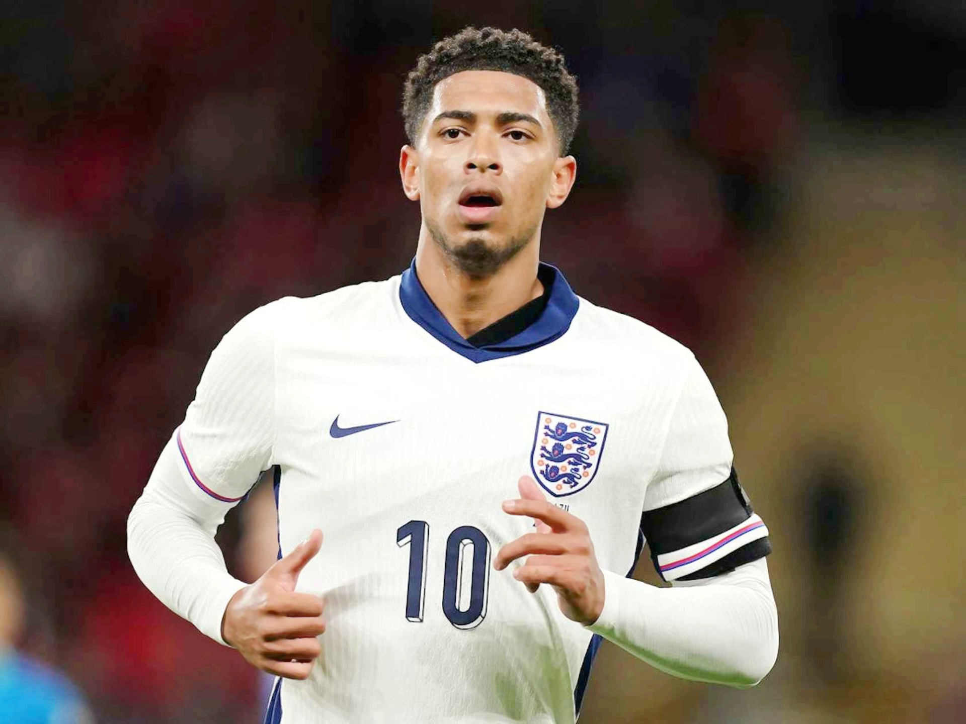 TA评红军面临问题：定位球防守成短板；球队压迫力不足