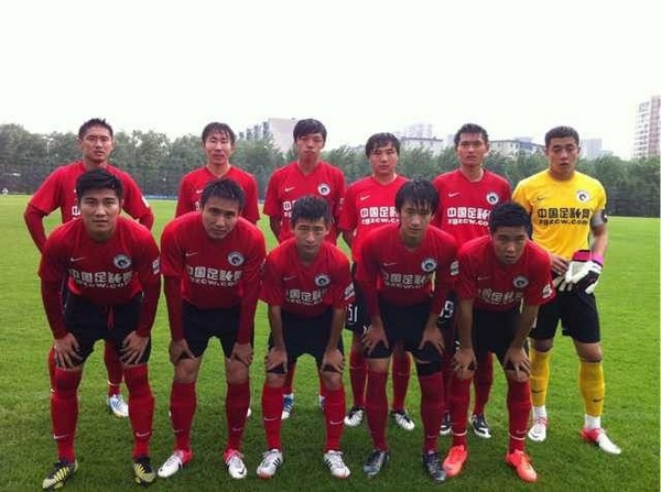 半场：尤文0-0都灵，比赛平淡，双方机会不多