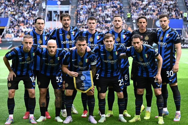 英超曼城与切尔西积分榜竞争激烈