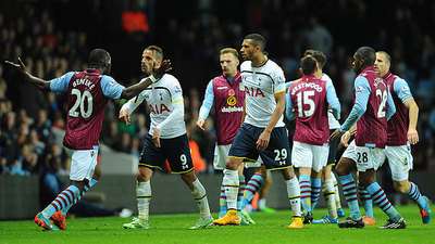 英超受大雪影响多场比赛延期