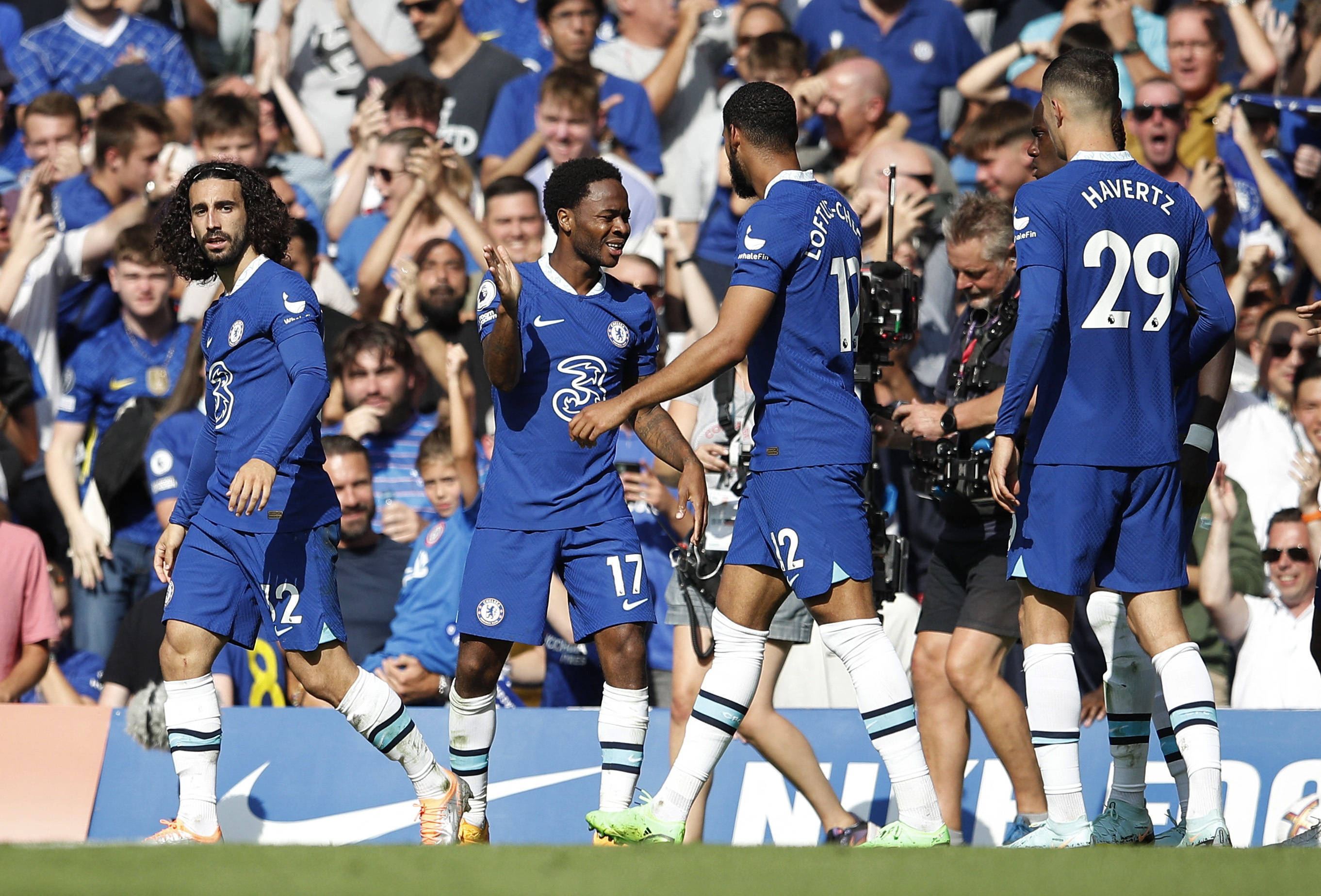 邮报：特朗普送C罗一把白宫金钥匙，该礼物专为特别宾客准备